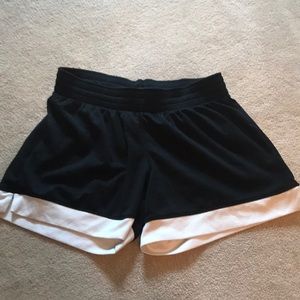XS Champion Shorts Black with white at the edge
